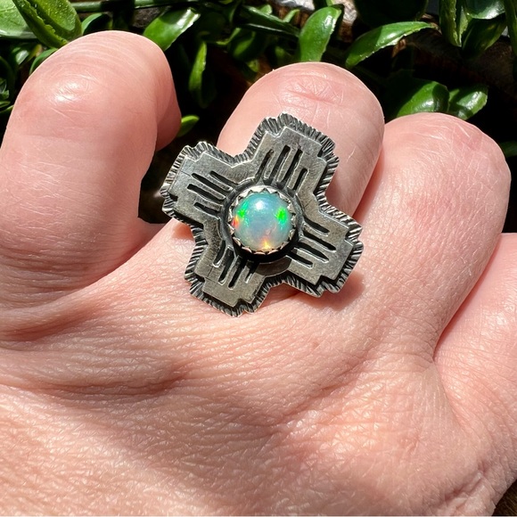 925 Sterling Silver & Ethiopian Opal Zia Ring Size 8 NEW - Picture 6 of 9